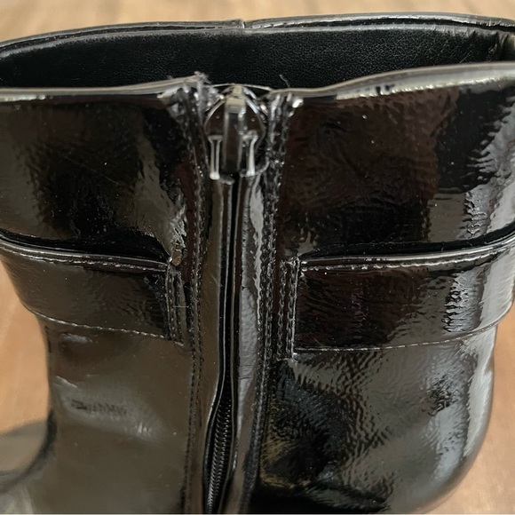 Sam Eldelman Weslie Wet Faux Leather Big Buckle Pointed Toe Wedge Bootie 6 - Picture 6 of 11